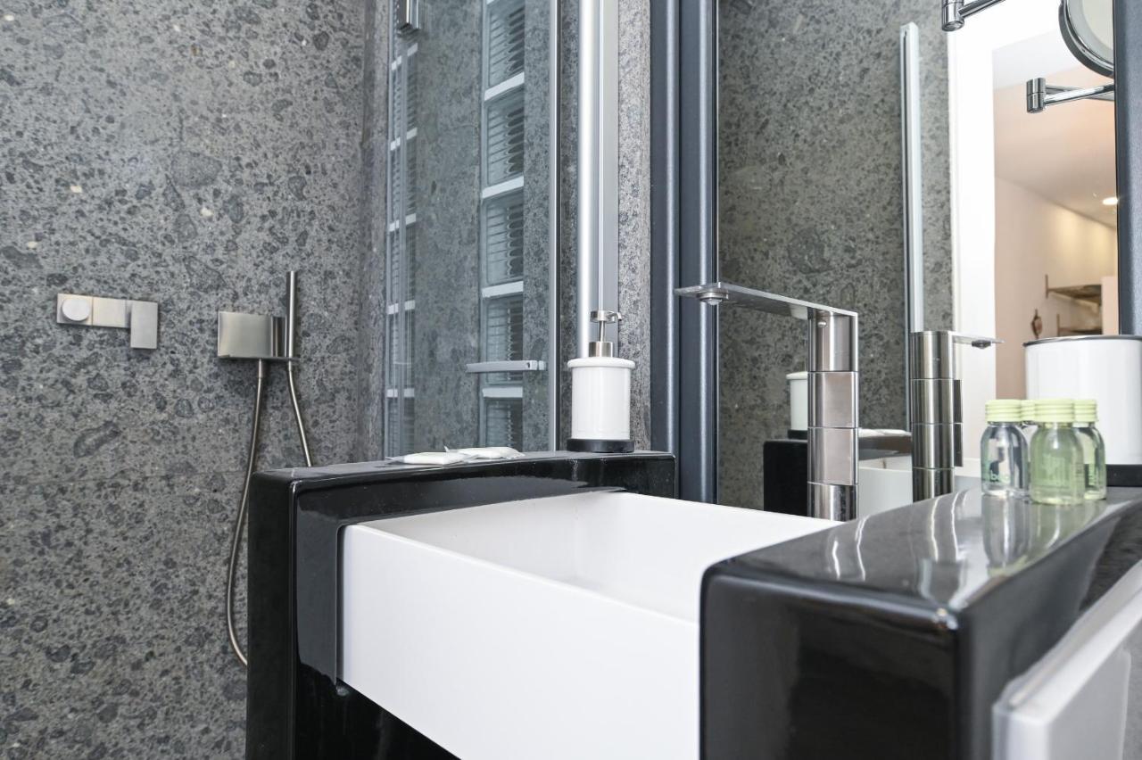 רומא The Essential Trastevere Design Studio מראה חיצוני תמונה