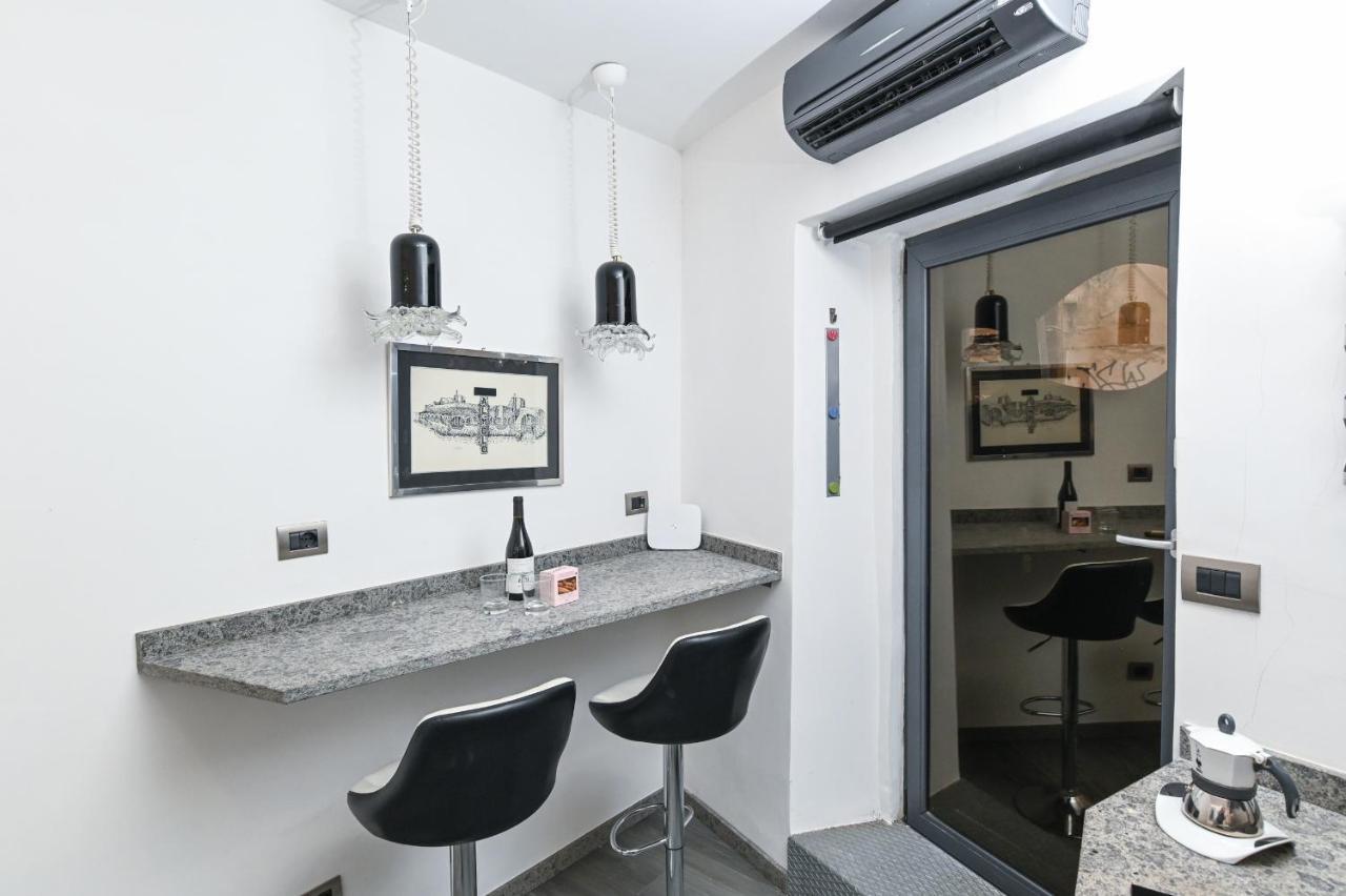 רומא The Essential Trastevere Design Studio מראה חיצוני תמונה